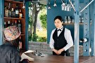 まどろみバーメイド～屋台バーで最高の一杯を。～　第１話　屋台バーの女