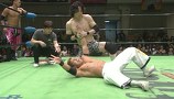 Ｓｐｒｉｎｇ　Ｎａｖｉｇ．２０１４　２０１４年３月２１日　東京・後楽園ホール　第６試合　王者組：小川良成＆ザック・セイバーＪｒ．Ｖｓ挑戦者組：石森太二＆小峠篤司　ＧＨＣジュニアタッグ選手権試合　セミファイナル　６０分１本勝負