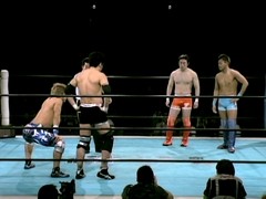 ＦＩＲＳＴ　ＢＡＴＩ－ＢＡＴＩ　２００５年４月２４日（日）　神奈川・横浜赤レンガ倉庫１号館　第３試合　日高郁人＆藤田穣ＶＳ佐々木恭介＆森山大　バチバチ・ルール３０分１本勝負