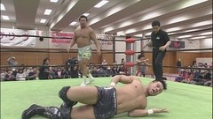 Ｔｈｅ  Ｎａｖｉｇ．Ｓａｔｕｒｄａｙ　２０１１　ｉｎ Ｍａｅｂａｓｈｉ　２０１１年２月１９日　グリーンドーム前橋　第５試合　モハメドヨネ、金丸義信、ＫＥＮＴＡ　ＶＳ　佐々木健介、起田高志、宮原健斗　タッグマッチ　３０分１本勝負