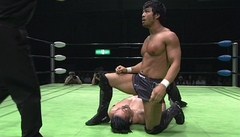 Ｎａｖｉｇ．ｗｉｔｈ　Ｂｒｅｅｚｅ　２０１１開幕戦　２０１１年６月１１日　ディファ有明　第５試合　ＫＥＮＴＡ　ＶＳ　モハメドヨネ　３０分１本勝負
