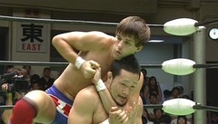 第５回日テレＧ＋杯争奪ジュニア・ヘビー級タッグりーグ戦　２０１１年７月３０日　後楽園ホール　第６試合　中嶋勝彦、梶原慧、拳王、剣舞ＶＳ小峠篤司、原田大輔、滝澤大志、ザック・セイバーＪｒ．　スペシャル８人タッグマッチ　６０分１本勝負