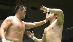 第５回日テレＧ＋杯争奪ジュニア・ヘビー級タッグりーグ戦　２０１１年７月３０日　後楽園ホール　第７試合　潮﨑豪、谷口周平、森嶋猛ＶＳ秋山準、齋藤彰俊、佐野巧真　セミファイナル　「ＧＨＣヘビー級選手権前哨戦」　６人タッグマッチ　６０分１本勝負