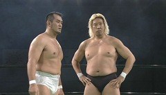 グローバル・リーグ戦２０１１最終戦　２０１１年１１月２０日　北海道・札幌コンベンションセンター　第３試合　髙山善廣、秋山準ＶＳ谷口周平、バイソン・スミス  グローバル・リーグ戦２０１１  スペシャルタッグマッチ  ３０分１本勝負