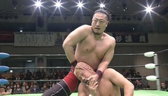 Ｔｈｅ　Ｆｉｒｓｔ　Ｎａｖｉｇ．２０１２開幕戦　２０１２年１月１５日　後楽園ホール　第６試合　杉浦貴ＶＳモハメドヨネ　セミファイナル　４５分１本勝負