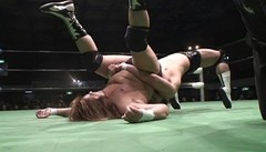 グローバル・タッグリーグ戦２０１２公式戦　２０１２年４月２７日　新潟市体育館　第６試合　森嶋猛＆中嶋勝彦ＶＳ潮﨑豪＆本田多聞　セミファイナル　３０分１本勝負