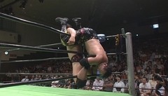 Ｓｈｉｎｙ　Ｎａｖｉｇ．２０１２　開幕戦  ２０１２年８月９日　東京・後楽園ホール　第７試合　丸藤正道＆ＴＡＪＩＲＩｖｓマイバッハ谷口＆平柳玄藩　スペシャルタッグマッチ　セミファイナル　４５分１本勝負