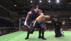 Ｓｈｉｎｙ　Ｎａｖｉｇ．２０１２　２０１２年８月２５日　東京・後楽園ホール　第４試合　王者：金丸義信ＶＳ挑戦者：スペル・クレイジー　ＧＨＣジュニアヘビー級選手権試合　セミファイナル　６０分１本勝負