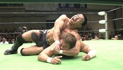 グローバル・リーグ戦２０１２優勝決定戦　２０１２年１１月２３日　東京・後楽園ホール　第１０試合　Ａブロック代表：ＫＥＮＴＡｖｓＢブロック代表：杉浦貴　メインイベント　時間無制限１本勝負