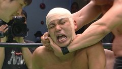 グローバル・タッグリーグ戦２０１３優勝決定戦  ２０１３年４月２８日　東京・後楽園ホール　第１試合  杉浦貴＆小峠篤司ＶＳ佐々木義人＆石川晋也　グローバル・タッグリーグ戦２０１３　Ｂブロック公式戦　タッグマッチ　３０分１本勝負