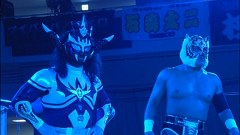 第７回日テレＧ＋杯争奪ジュニア・ヘビー級タッグリーグ戦　優勝決定戦　２０１３年７月２８日　東京・後楽園ホール　第３試合　小川良成＆ザック・セイバーＪｒ．ｖｓ獣神サンダー・ライガー＆タイガーマスク　Ｂブロック公式戦　３０分１本勝負