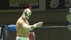Ｓｈｉｎｙ　Ｎａｖｉｇ．２０１３　２０１３年９月２２日　東京・後楽園ホール　第６試合　王者：石森太二ｖｓ挑戦者：フェニックス　ＧＨＣジュニア・ヘビー級選手権試合　セミファイナル　６０分１本勝負